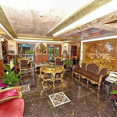 Hotel Royal Garden And