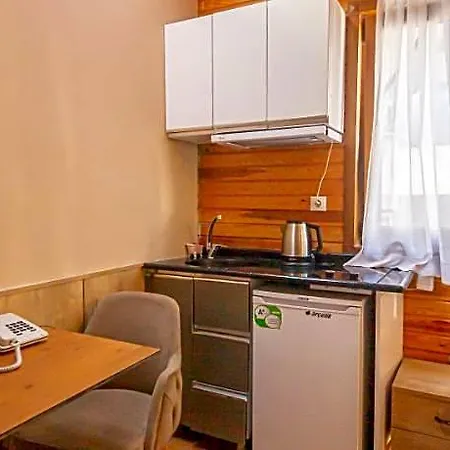 Hotel Royal Garden And 3*