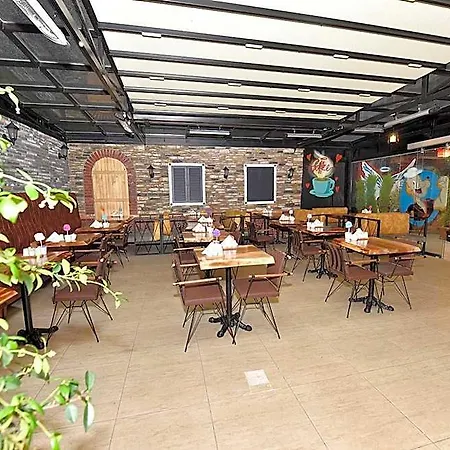 Hotel Royal Garden And