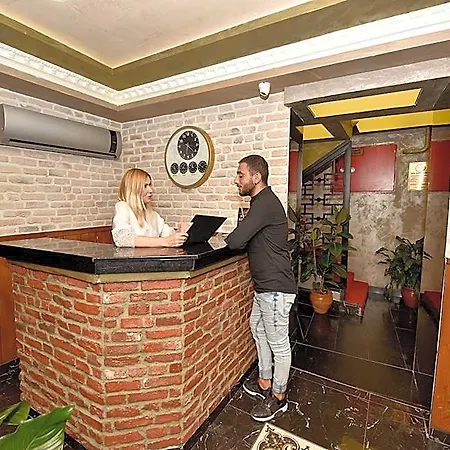Hotel Royal Garden And