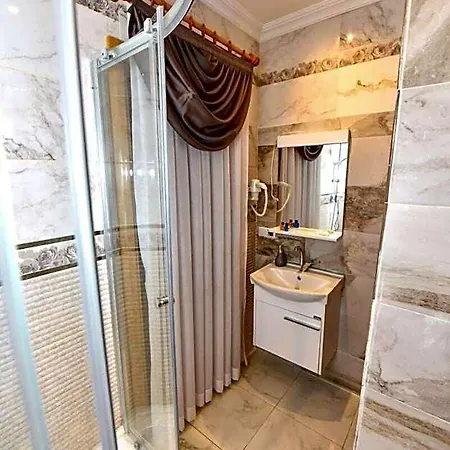 Royal Garden And 3* Istanbul